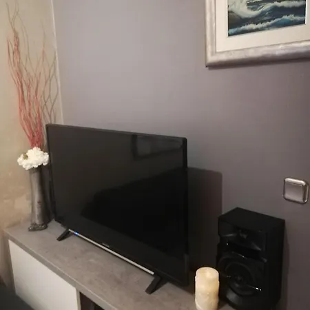 Alnea Apartment Split
