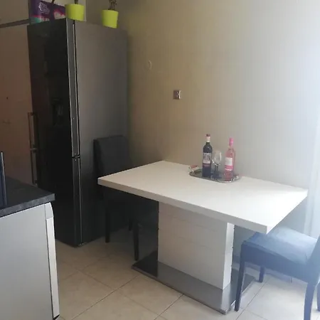 Alnea Apartment